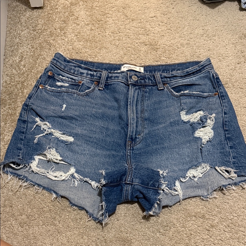 Abercrombie curve love high rise the mom short Distressed Blue Denim